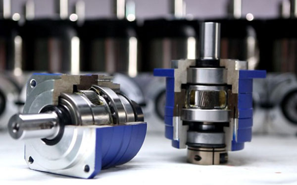 行星減速機(jī)振動(dòng)過大的原因及應(yīng)對辦法 行星減速機(jī)振動(dòng)過大的原因及應(yīng)對辦法